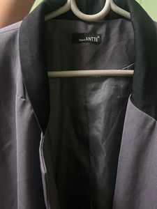 Chic Grey Blazer