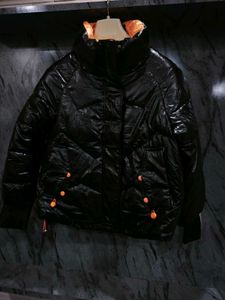 Stylish Puffer Jacket with Orange Accents