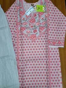 Elegant Printed Kurta with Pants