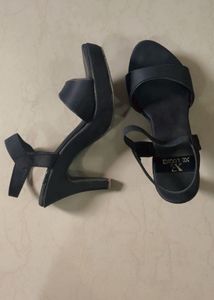 Black bossy Heels 5 inches.