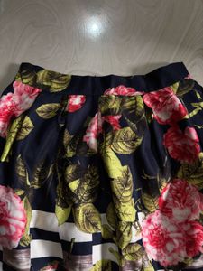 Floral Print Midi Skirt, Size M