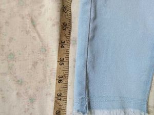 Light Wash Frayed Hem Denim Jeans