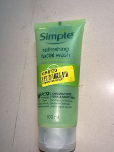 Simple Refreshing Facial Wash