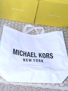Michael Kors Black &amp; Gold Tote🖤💛