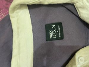 two tshirt one maxx other TS