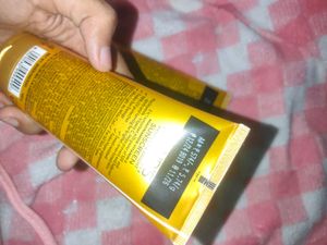 Pond's Creme Gel And Light Sunscreen