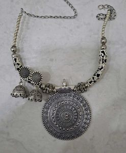 Oxidized Silver Necklace &amp; Earring Set
