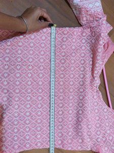 Women's Pink Colour Chickenkari Kurti🥰♥️😍
