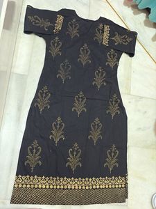 Elegant Black &amp; Gold Kurta