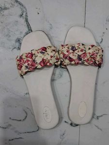 casual footwear