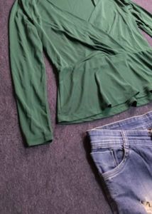 Elegant Green V-Neck Peplum Top