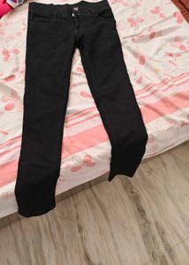 Classic Black Skinny Jeans