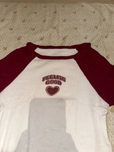 Cute "Feeling Good" Heart Graphic Tee