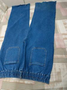 Straight Jeans