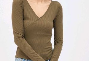 Olive Green Ribbed V-Neck Long Sleeve Crop Top – H