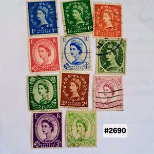 11 Queen Elizabeth vintage stamps