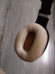 Head phone
