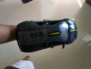 Sleek Sports Car Toy - Perfect for Young Racers