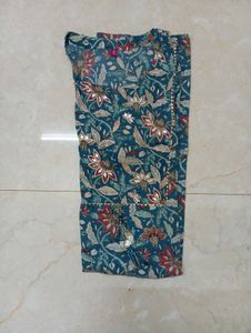 CLOTHES BUNDLE FOR RECYCLING / DONATION