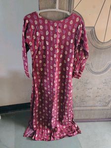 Maroon Leaf Print Kurta