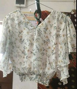 Floral Print Off-Shoulder top