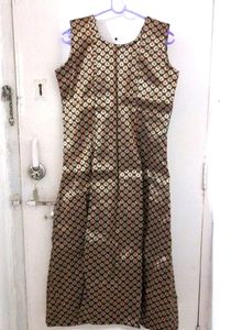 💥🆕️ Black Brocade Long Kurti (Sleeves Available)