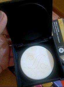 Sugar Face Compact