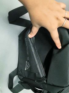 GOYA KIDS Black Crossbody Bag