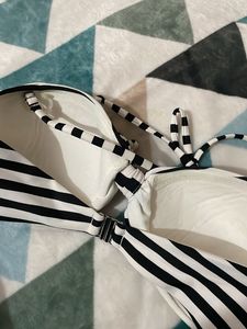H&amp;M Striped Bikini Top
