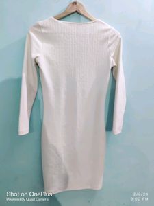 MANGO  White Bodycone Dress 🤍