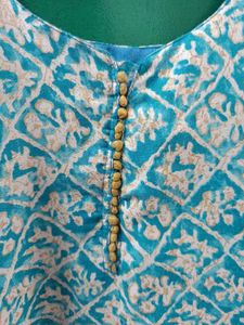 Beautiful Teal &amp; White Printed Kurta