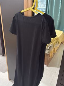 Chic Black Ruched Midi Dress