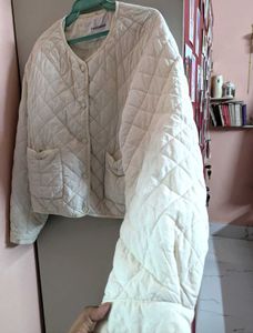 JUICY COUTURE Quilted Cream Puffer Jacket 🪞