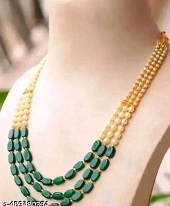 Trendy Nackless &amp; Chains green colour