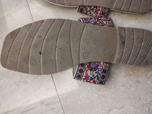 Embroidered Kolhapuri style Flat Sandals