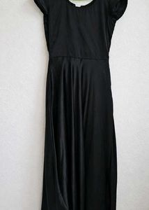 Elegant Black Maxi Dress