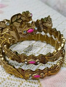 Gold Tone Bangles Set