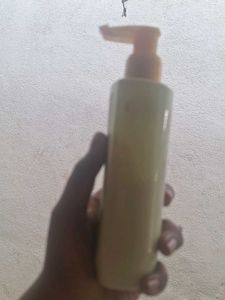 Skin Care Kit ✨️Let's Bargain🥰