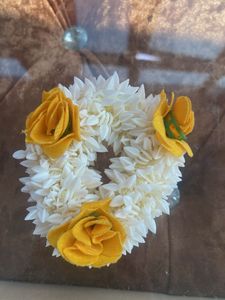 Floral Hair Accessory - Elegant and Unique