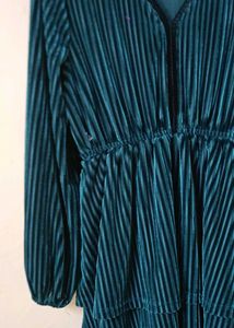 Elegant Teal Velvet Tiered Mini Dress