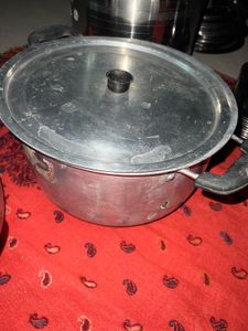 Large Aluminum Cooking Pot