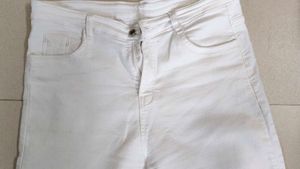 🫶🏻Off-White Straight Leg Jeans