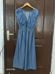 GAP Denim V-Neck Smocked Waist Midi Dress