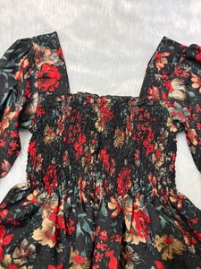 stylish black floral print peplum Top