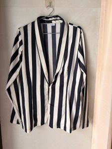 Chic Striped Blazer