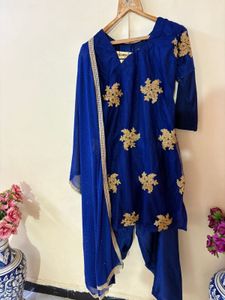 Elegant Blue &amp; Gold Embroidered Kurta Set