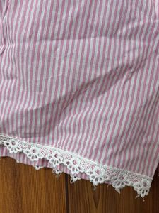 Savana Style-Striped Lace Shorts