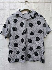 New with tag Leaf Print Button-Up Shirt