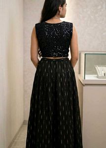 Stylish Black Sequined Crop Top &amp; Skirt Set