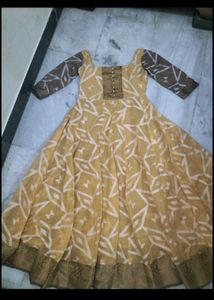 Elegant Yellow Ethnic Gown